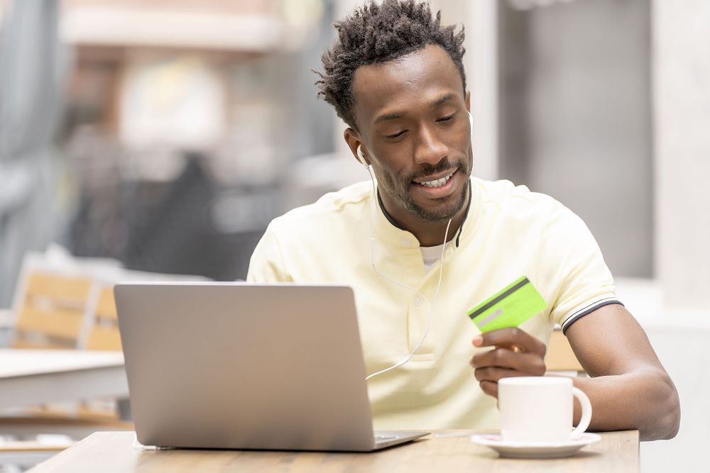 Alugar ou Comprar equipamentos eletrônicos para a sua empresa, o que é melhor?