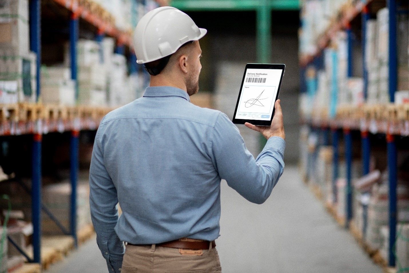 Quais os benefícios do aluguel de tablets no setor industrial?