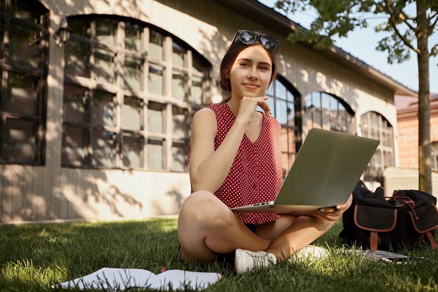 Dispositivos inteligentes para a educação: aluguel de celulares, tablets e notebook