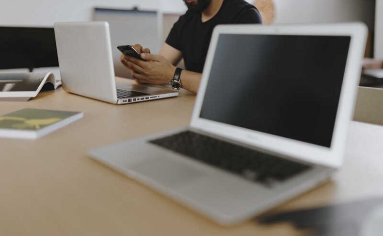 Veja como o aluguel de tablets ajuda empresas na coleta de dados