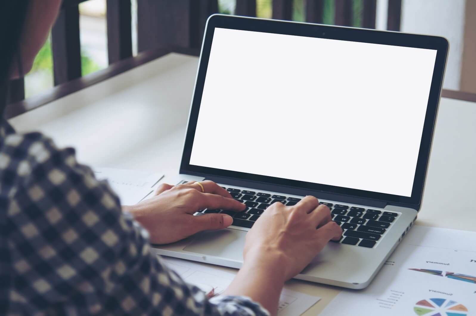 De que forma o aluguel de notebook pode otimizar processos para sua empresa?