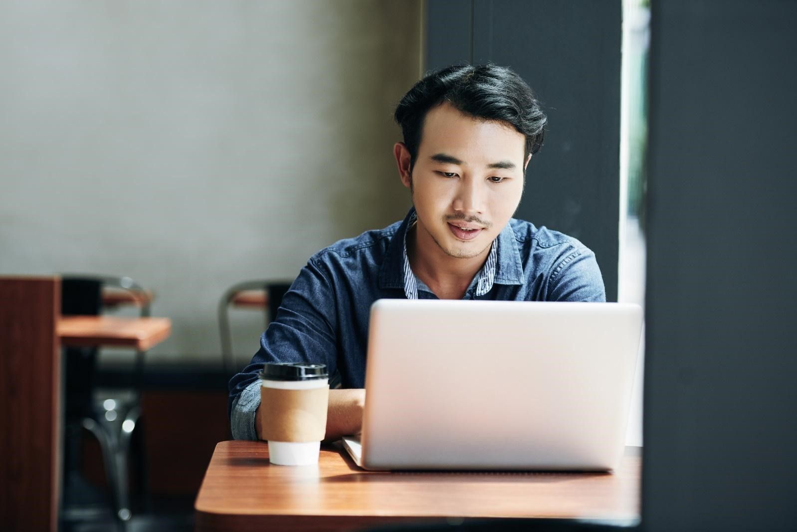 O trabalho do outsourcing de telecom nas configurações de aparelhos