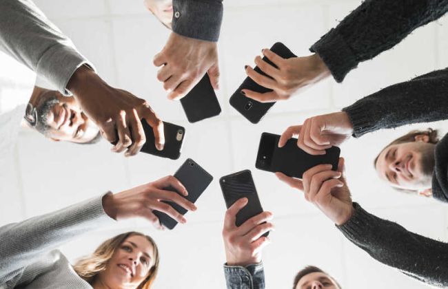 Loca&ccedil;&atilde;o de smartphone para eventos simult&acirc;neos: entenda como funciona