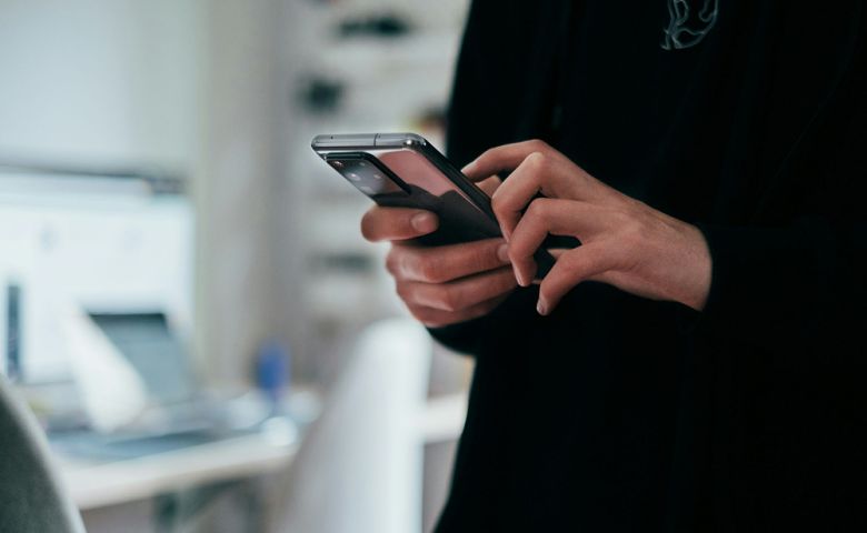 O que é custo de oportunidade, qual o impacto e as cinco principais vantagens de alugar celular com linha telefônica para empresas ?