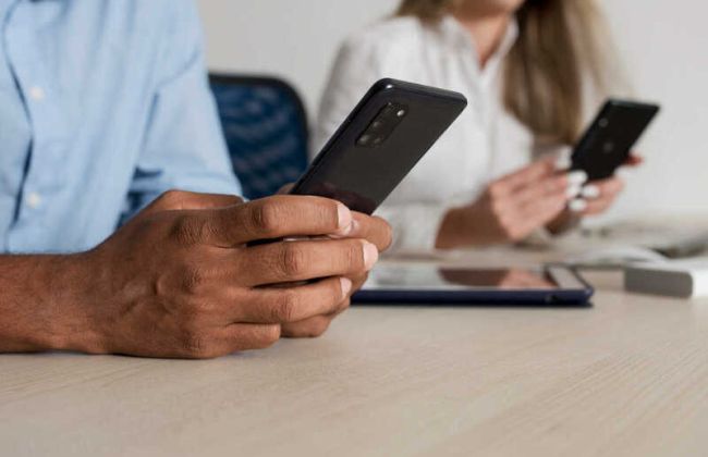 Alugar smartphone empresarial: guia de pol&iacute;tica interna que funciona